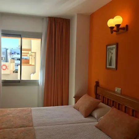 Jovial Aparthotel *